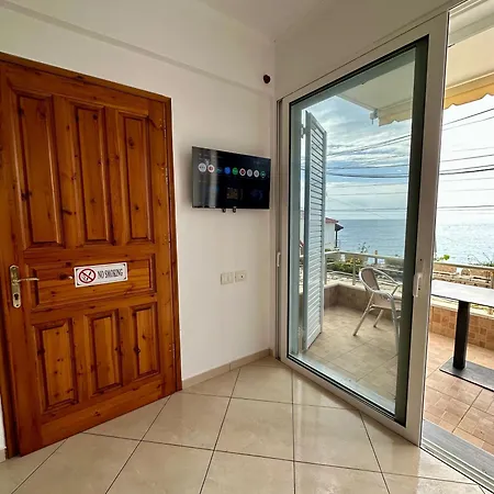 Apartament Fane's