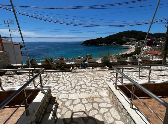 Apartament Fane's Himara